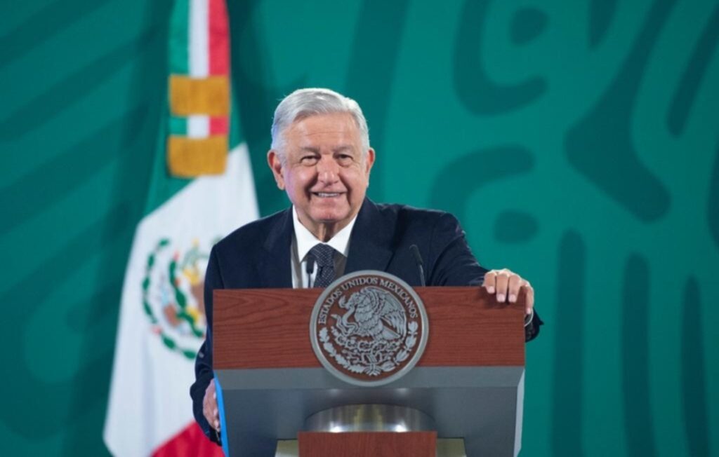 Garantiza AMLO que respetará permisos de 5 petroleras