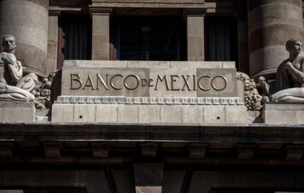 Banxico asegura que inflación ya muestra señales de mitigación