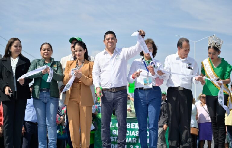 Ricardo Gallardo cumple con entrega de moderno bulevar Cd. Fernández-El Refugio