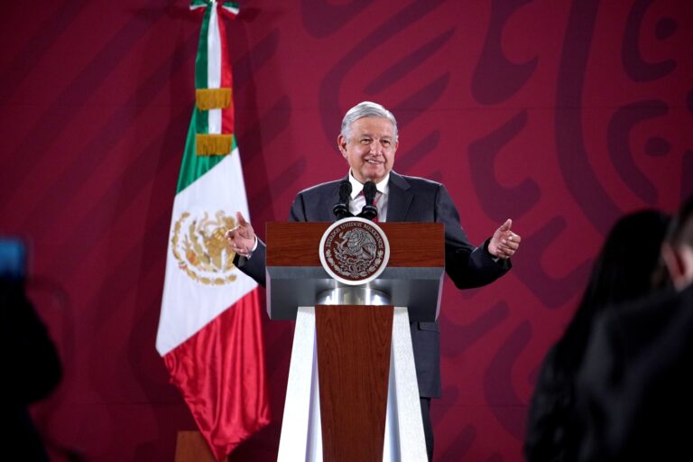 Acorde con el INEGI uno de cada dos mexicanos confía en AMLO