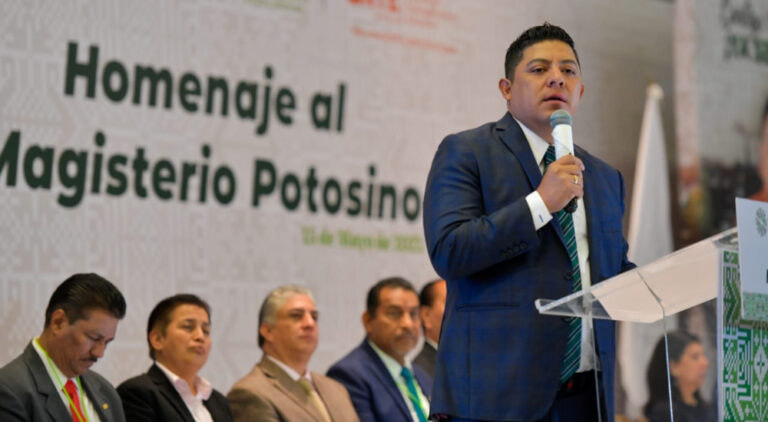 Maestros respaldan la transformación educativa de Ricardo Gallardo