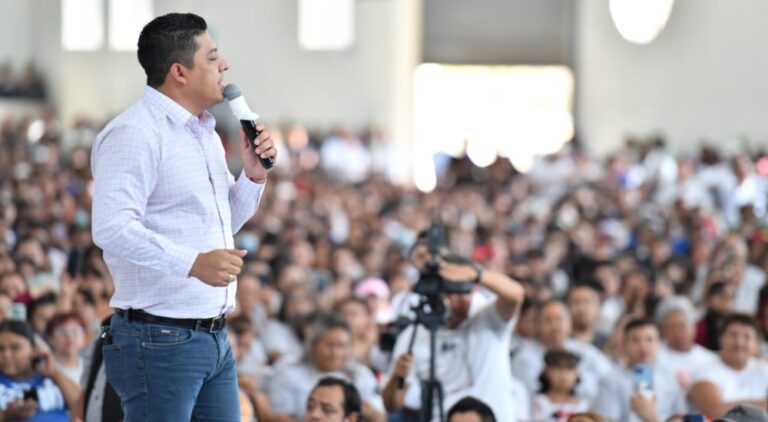 Ricardo Gallardo lidera generación récord de empleo