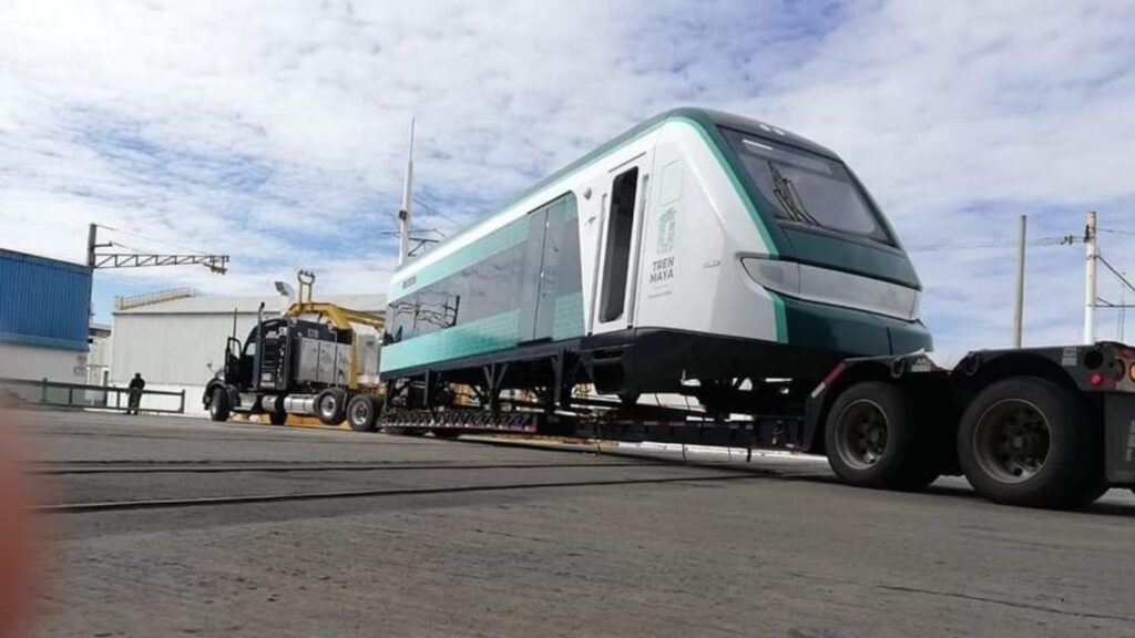 Primeros vagones del Tren Maya son enviados a Cancún