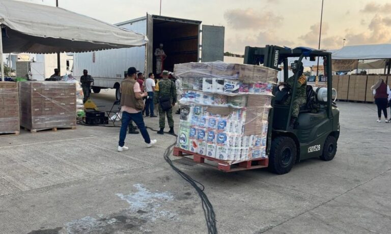 IPN envía primer convoy de ayuda humanitaria a Guerrero tras el paso del huracán «Otis»