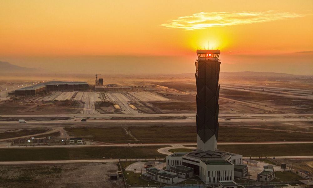 Aeropuerto Felipe Ángeles destaca como líder en operaciones de carga, asegura AMLO