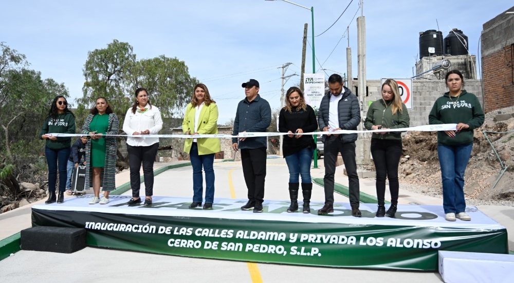 Cerro de San Pedro se beneficia con obras viales de Ricardo Gallardo