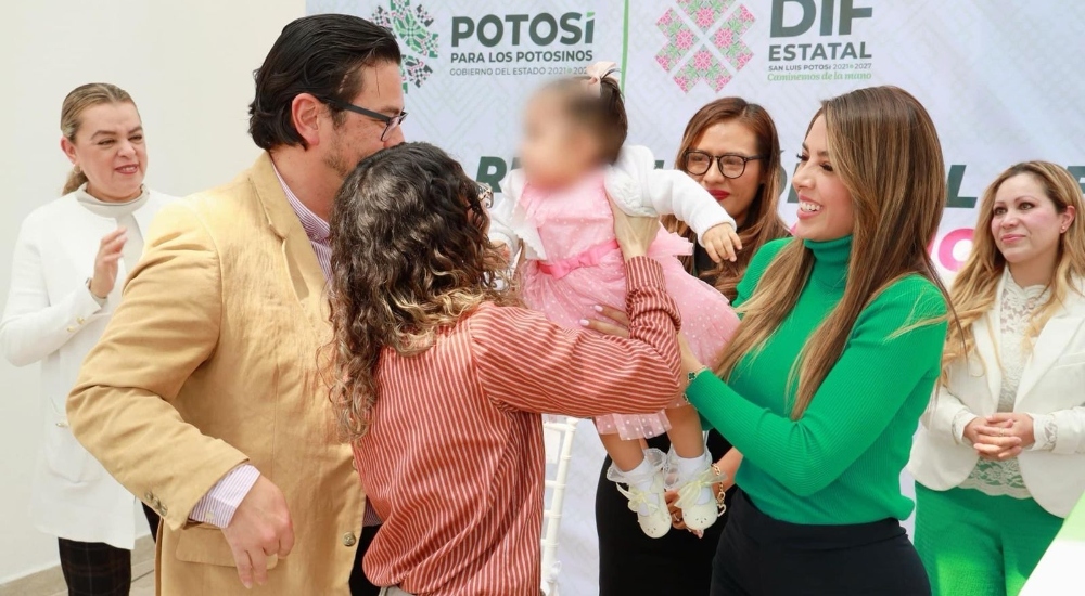 Ruth González promueve el derecho a vivir en familia con entrega en adopción de menores