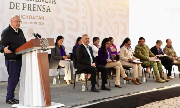 López Obrador y su gabinete respaldan la causa feminista en el Día Internacional de las Mujeres