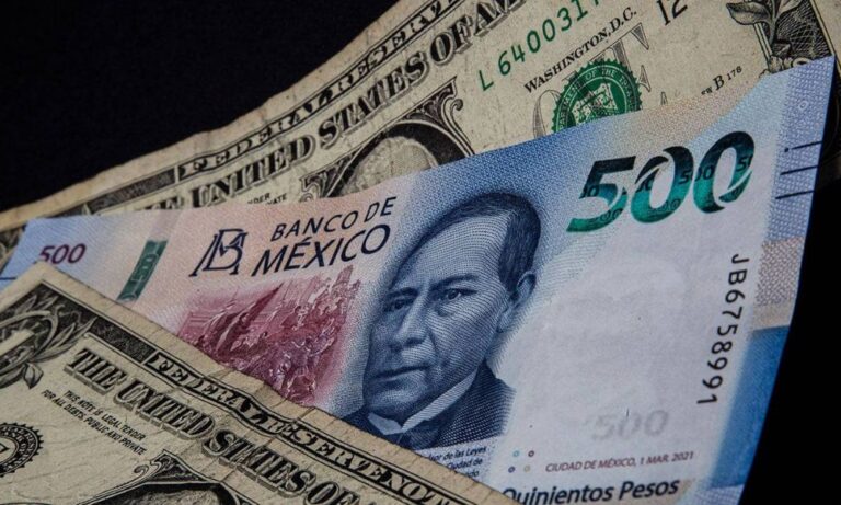 El peso mexicano se fortalece frente al dólar, pero persisten riesgos de depreciación